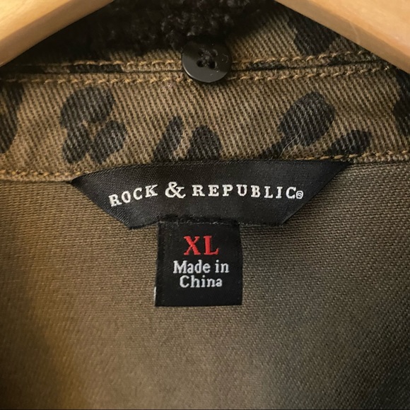 NWT Rock & Republic | Green Leopard Jean Jacket - Picture 8 of 12